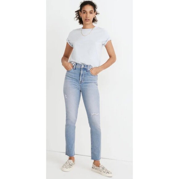 MADEWELL "Coffey" Light Wash Blue The Perfect Vintage Distressed Mom Jeans 28 - Picture 1 of 10